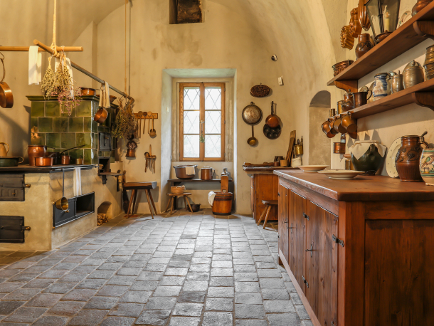 Zámecká prohlídková trasa Vrchnostenská správa panství aneb jak bydlel a úřadoval pan správce