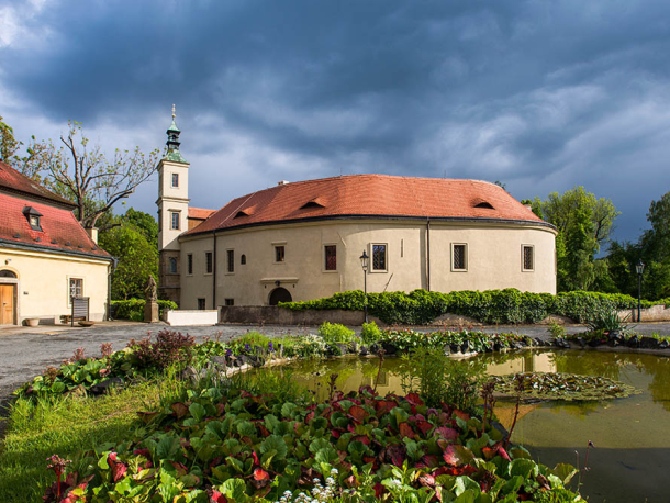 Zámek Roztoky u Prahy