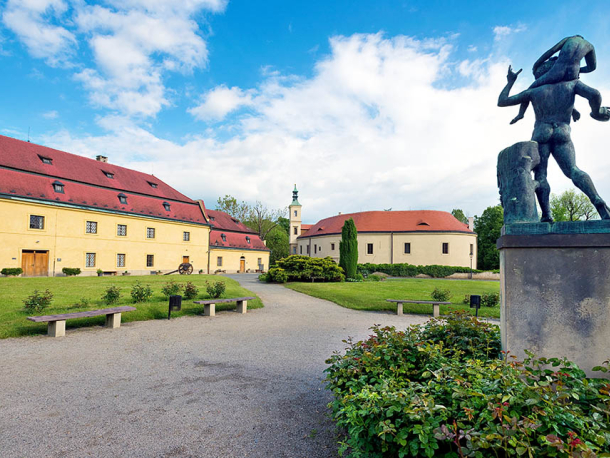 Zámek Roztoky u Prahy