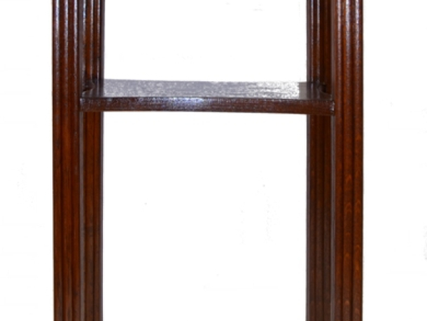 Stolek. Stav po restaurování.