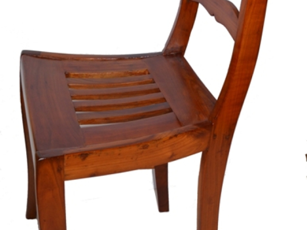 Židle. Stav po restaurování.  