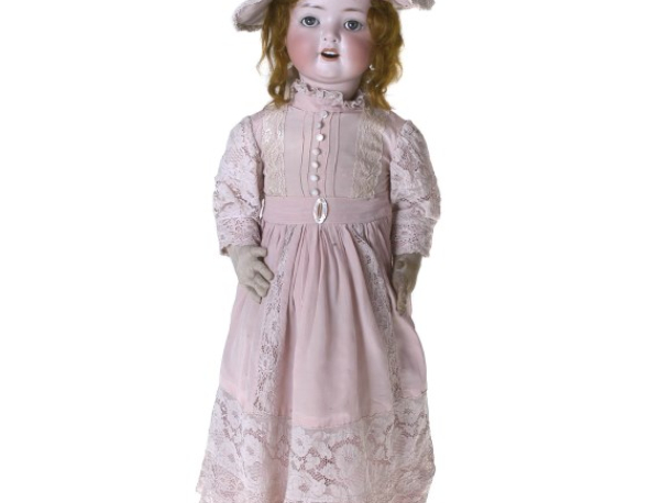 Panna s porcelánovou hlavou, Německo (Ernst Heubach), kolem r. 1920 – stav po restaurování.