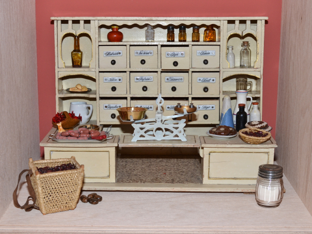 Kuchyňky a pokojíčky aneb jak bydlely panenky