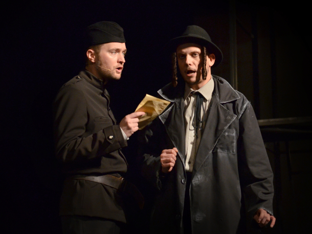 Divadlo A. Dvořáka: Balada pro banditu ve Středočeském muzeu v Roztokách u Prahy 