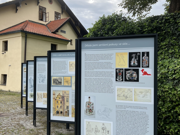 Výstava Zdenka Braunerová... tužkou, uhlem, štětcem, rydlem... 