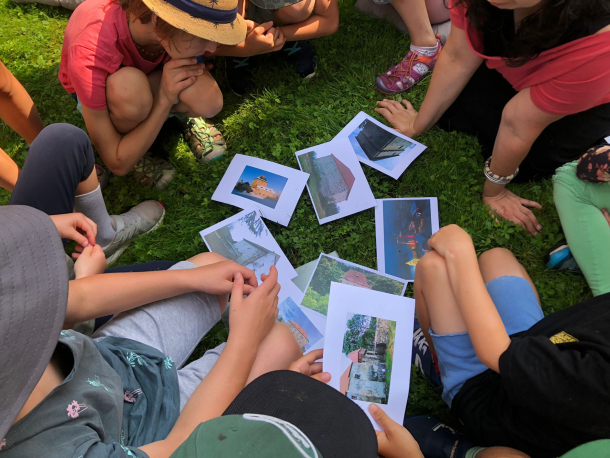 aktivita v zámeckém areálu