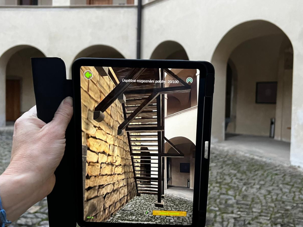 práce s augmentovanou realitou v roztocké tvrzi