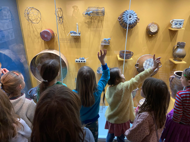 Projektový den | Příběh dráteníka - Z Kysuce až na kraj světa