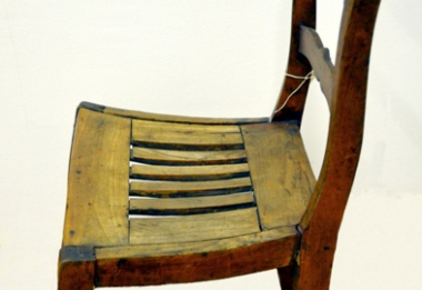 Židle. Stav před restaurováním. 