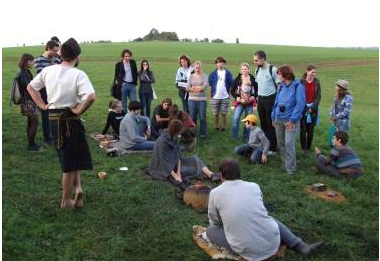 Mezinárodní den archeologie v r. 2014 – na vrcholu Řivnáče