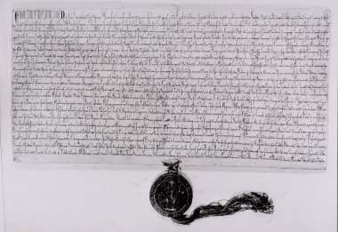 Faksimile panovnické listiny Václava I. z roku 1233 obsahující první zmínku o Roztokách