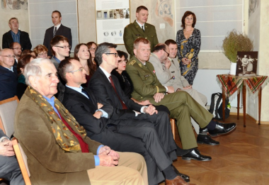 Vernisáž proběhla v Historickém sále zámku. V prvních řadách zasedli vzácní hosté…; Foto: SMR – A. Hůlka